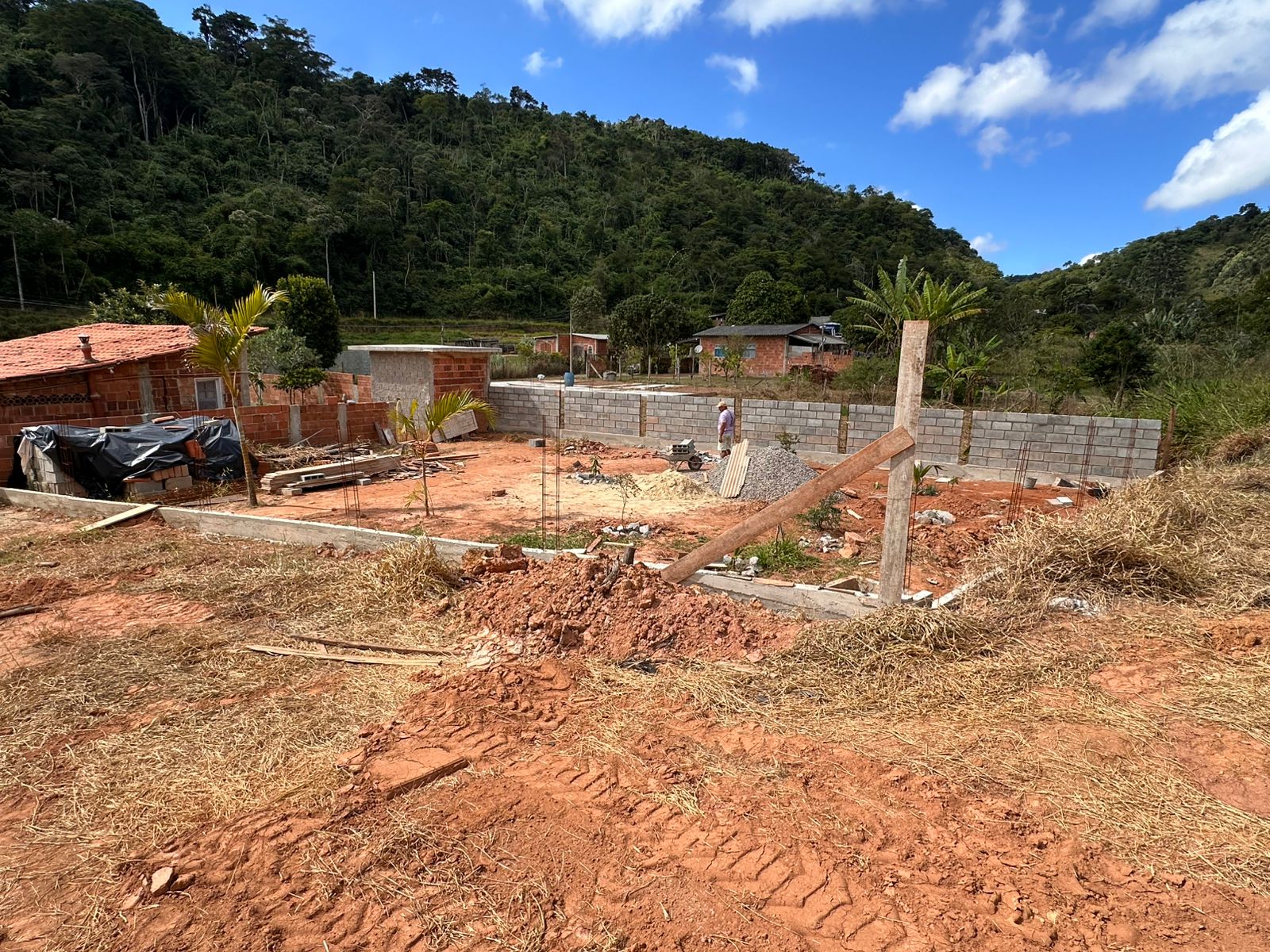 Polícia Ambiental, com auxílio do Linha Verde, identifica construção irregular em Mendes 